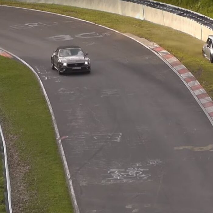 mini-cooper-s-jcw-has-ridiculous-nurburgring-crash-driver-fails-to-pass-mustang_3